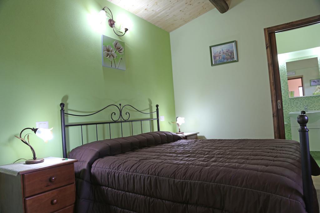 Etma Bed & Breakfast Sant'Alfio Bilik gambar
