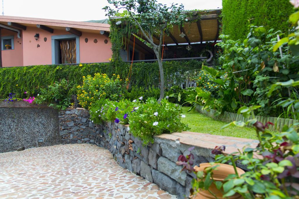 Etma Bed & Breakfast Sant'Alfio Luaran gambar